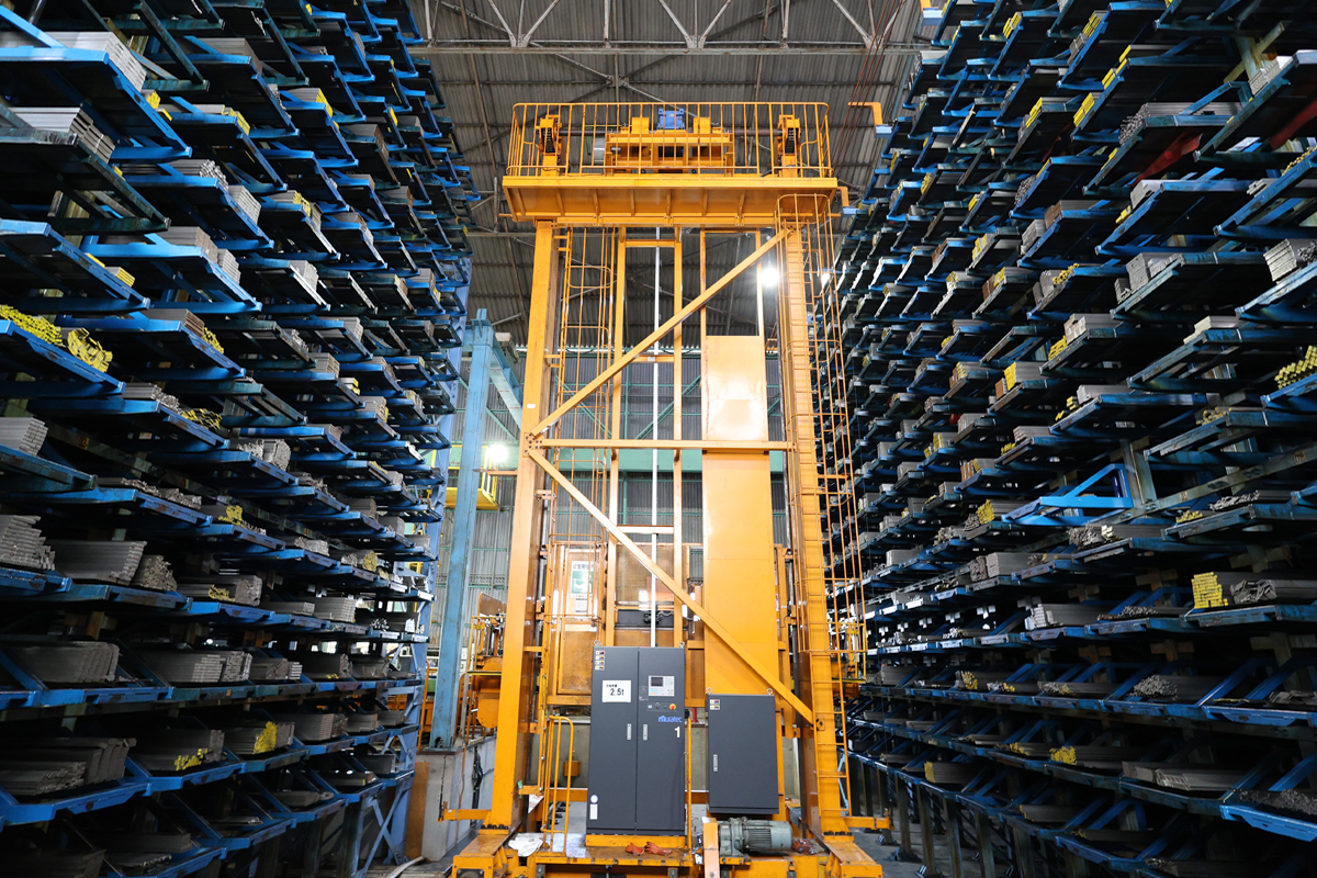 1000アイテム以上の汎用品を常時在庫